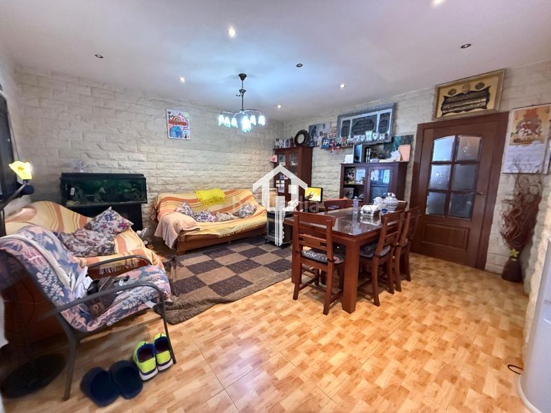 Foto 2d312d32-6eb4-4d32-85fc-5ba68b8abcad. Casa a Los Ángeles Alicante