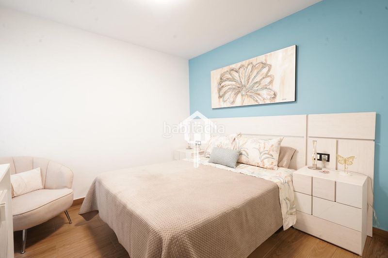 Foto 4d54659f-6c81-4574-b9e0-a40640d4a334. Piso  luminoso de 3 dormitorios en Campoamor 87m2, primera planta y cocina americana en Alicante