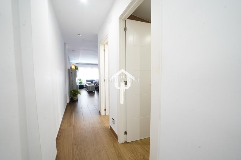 Foto d395e771-4151-461f-b61d-d2005f4d812e. Piso  luminoso de 3 dormitorios en Campoamor 87m2, primera planta y cocina americana en Alicante