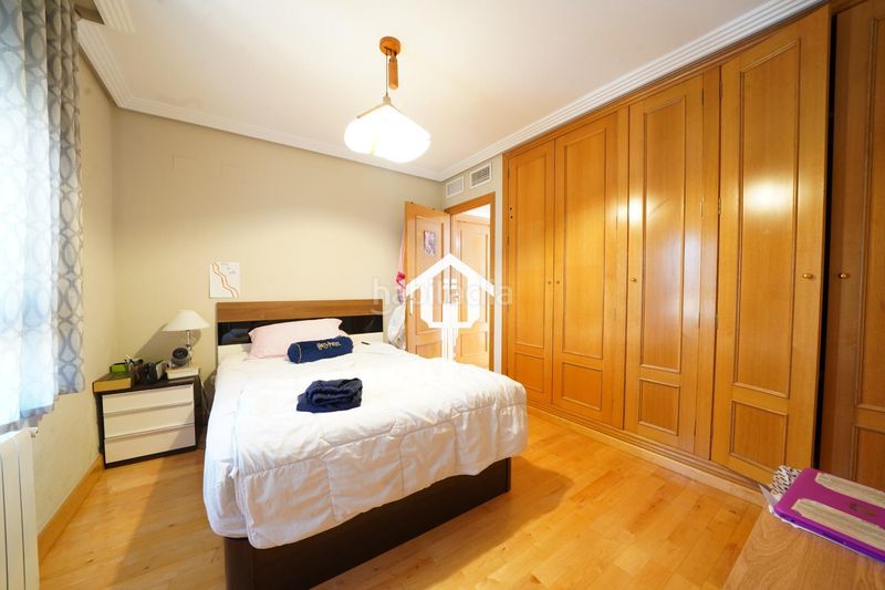 Foto 1c2e3986-d623-4b6b-ad0b-31bb27f464d5. Casa adossada amb aparcament piscina a Almajada-Ravel Mutxamel