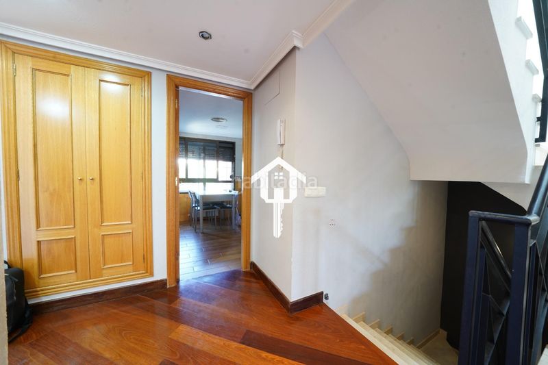 Foto 31a6b8cb-c2ed-4e95-b327-0b690f9063c3. Casa adossada amb aparcament piscina a Almajada-Ravel Mutxamel