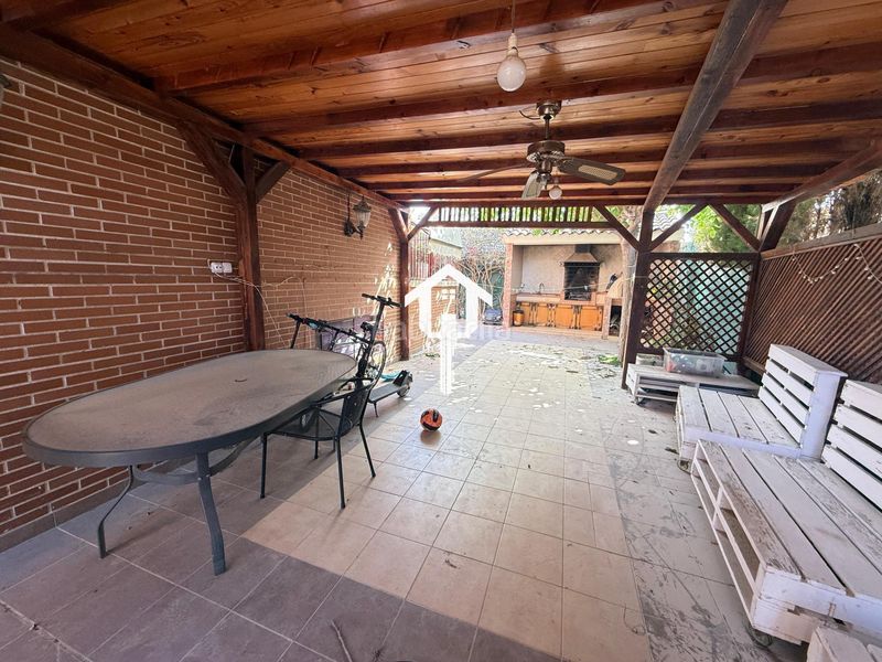 Foto 634f09d7-f633-4396-89f1-a0479d36b5b6. Casa adossada amb aparcament piscina a Almajada-Ravel Mutxamel