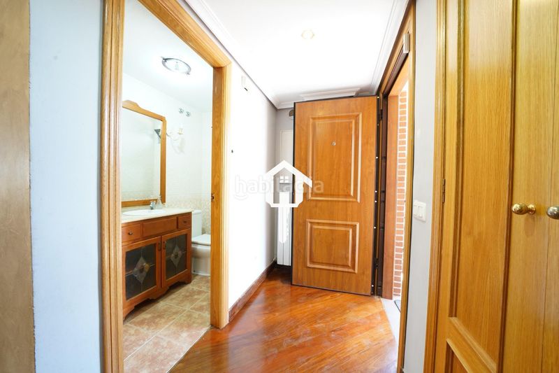 Foto 79b61d30-e7a0-4243-b59a-d0c62d59417d. Casa adossada amb aparcament piscina a Almajada-Ravel Mutxamel