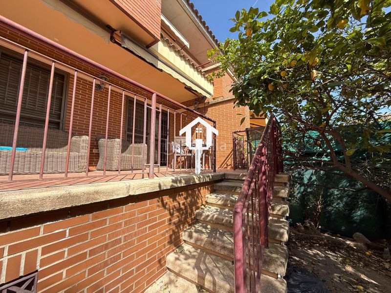 Foto 7b5357c4-e2a7-4062-94cd-d72bad4c3daa. Casa adossada amb aparcament piscina a Almajada-Ravel Mutxamel