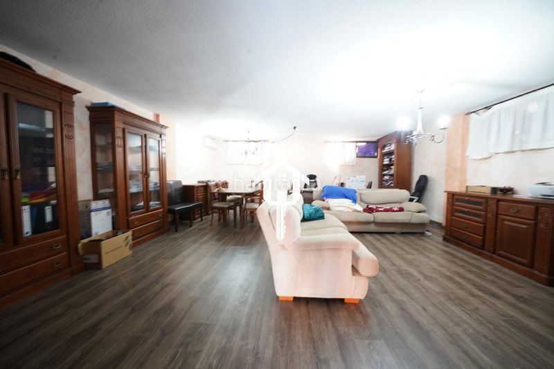 Foto 8387d181-4fb7-42a3-b851-a38d96cbe349. Casa adossada amb aparcament piscina a Almajada-Ravel Mutxamel