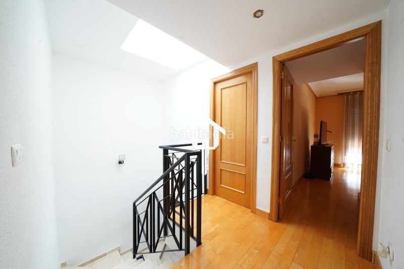 Foto 866f4696-cca4-4aef-a884-02f48ef0b44e. Casa adossada amb aparcament piscina a Almajada-Ravel Mutxamel