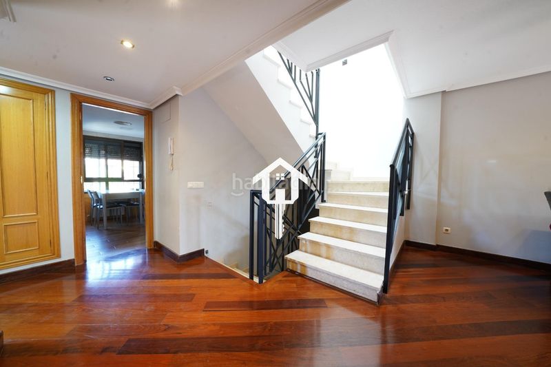 Foto 8b5902a9-2d7e-413c-ba98-5b909ffc500e. Casa adossada amb aparcament piscina a Almajada-Ravel Mutxamel