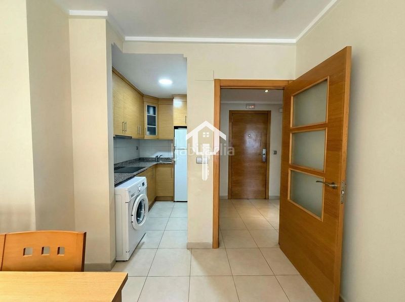 Foto 384fbe4a-0e6d-48c6-b864-2f5d4de2410e. Pis amb aparcament piscina a Palmeral Alicante