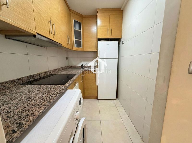 Foto ea4254b7-e917-4854-a569-9158a61c490c. Pis amb aparcament piscina a Palmeral Alicante