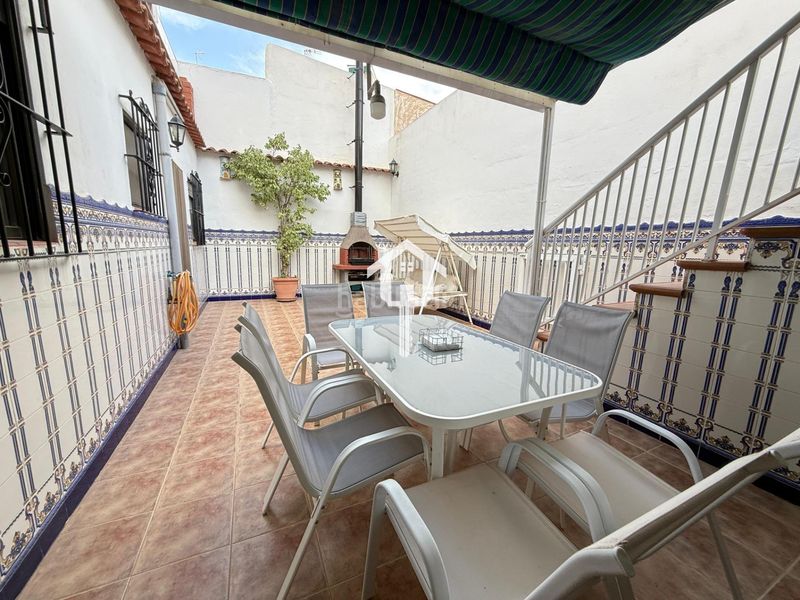 Foto 04363970-82b9-46b3-be7c-437f1fca86fd. Casa a Centro Sant Vicent del Raspeig