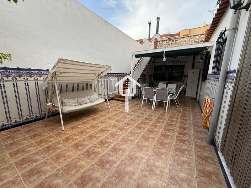 Foto 35cc96c1-e5ed-483c-9f1f-b27fea039d7e. Casa a Centro Sant Vicent del Raspeig