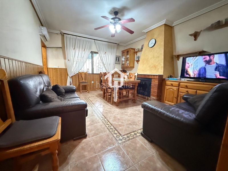 Foto 4d8feaa1-419d-434e-b5ed-c1d5b2f6c6b0. Casa a Centro Sant Vicent del Raspeig