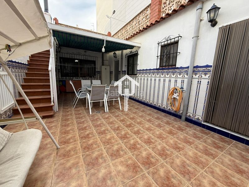 Foto 812df4ff-dd9f-473e-bfee-b33498d76001. Casa a Centro Sant Vicent del Raspeig