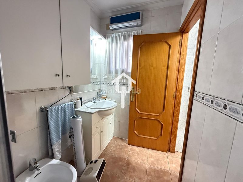 Foto b67d6b16-8368-428e-815c-d0e7045120e6. Casa a Centro Sant Vicent del Raspeig