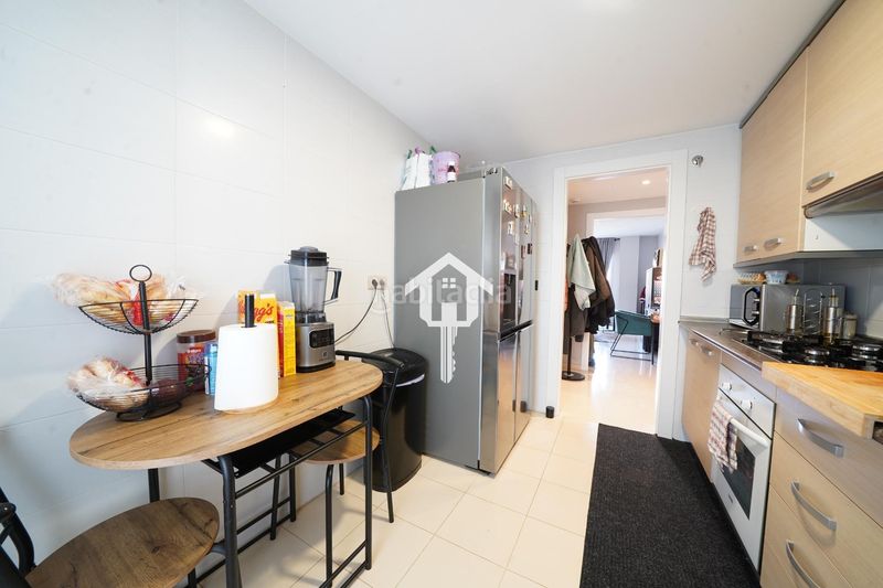 Foto 35b4ee19-0db3-4ba6-affa-8e60db8d3c40. Pis amb aparcament piscina a Babel Alicante