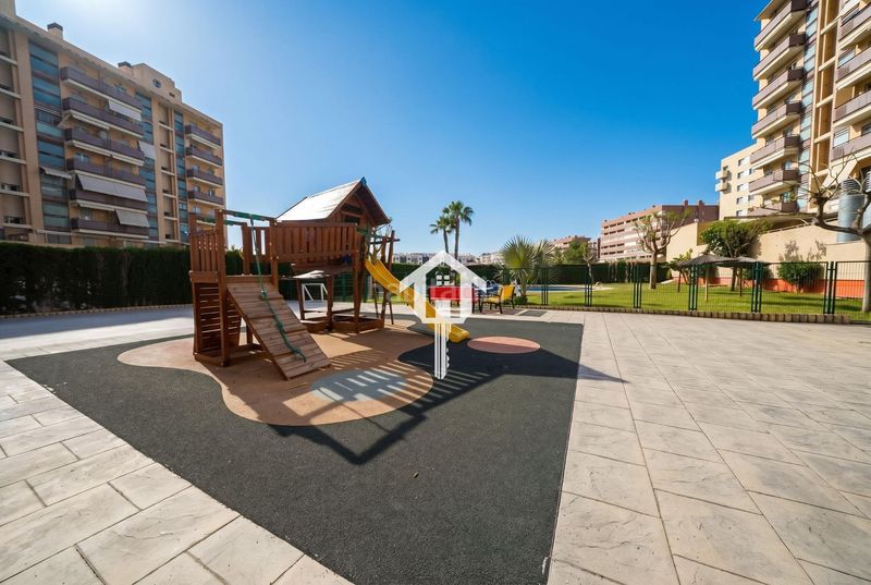 Foto bb9dc446-10c9-407c-8552-a0d87af466ae. Pis amb aparcament piscina a Babel Alicante