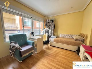 Pis a Calle DR BERGEZ