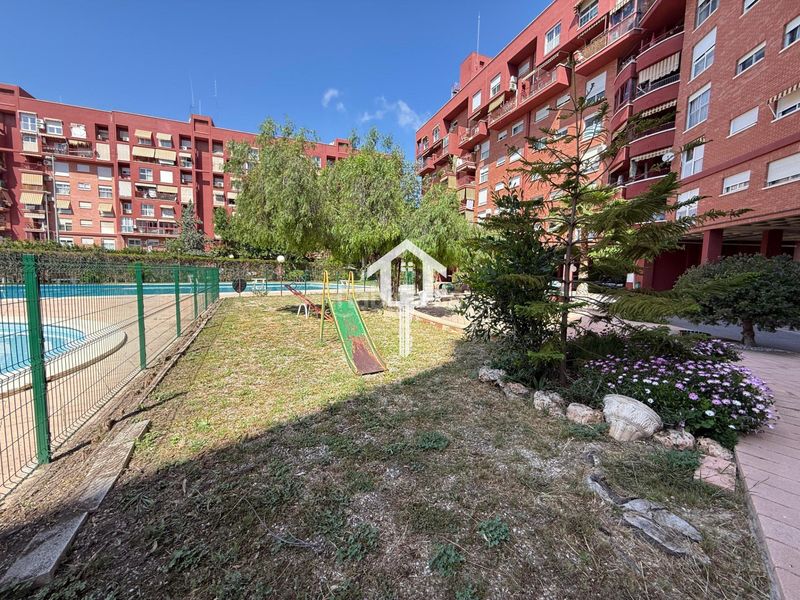 Foto 41b6d7d2-94fe-4e2a-8d0d-11de76128481. Piso  en venta zona benalua en Babel Alicante