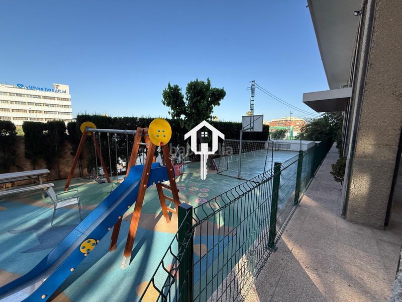 Foto 0db49068-d945-4085-ae27-cdfca27a6e46. Pis amb aparcament piscina a Goteta Alicante