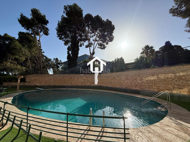 Foto f70d20dd-0346-4b68-83d7-fe5e065d691b. Pis amb aparcament piscina a Goteta Alicante