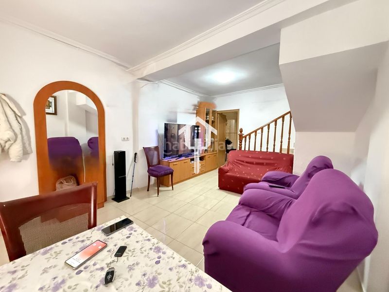 Foto 259a65ee-fd65-4944-87a2-4425cb024402. Casa a Barrio del Centro Alicante