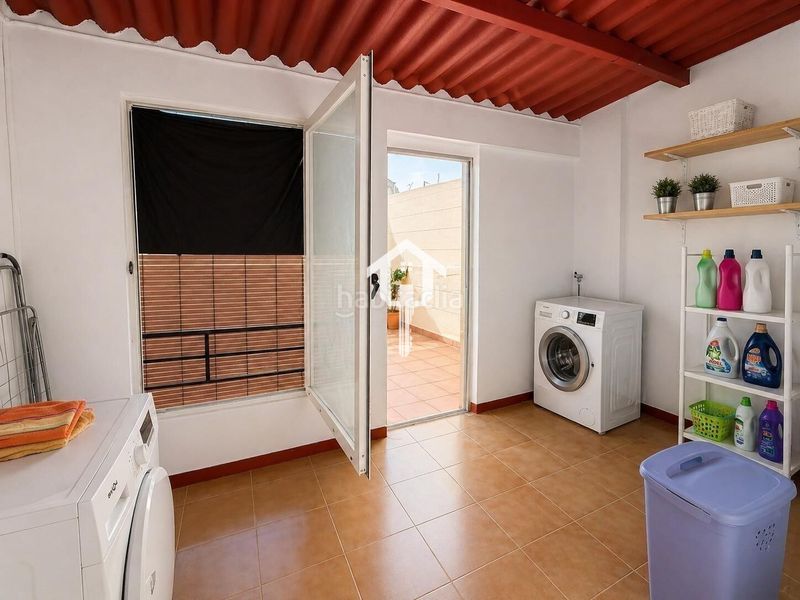 Foto 4ff37ef5-db9f-4b4d-91e7-d9456acbf316. Casa a Barrio del Centro Alicante