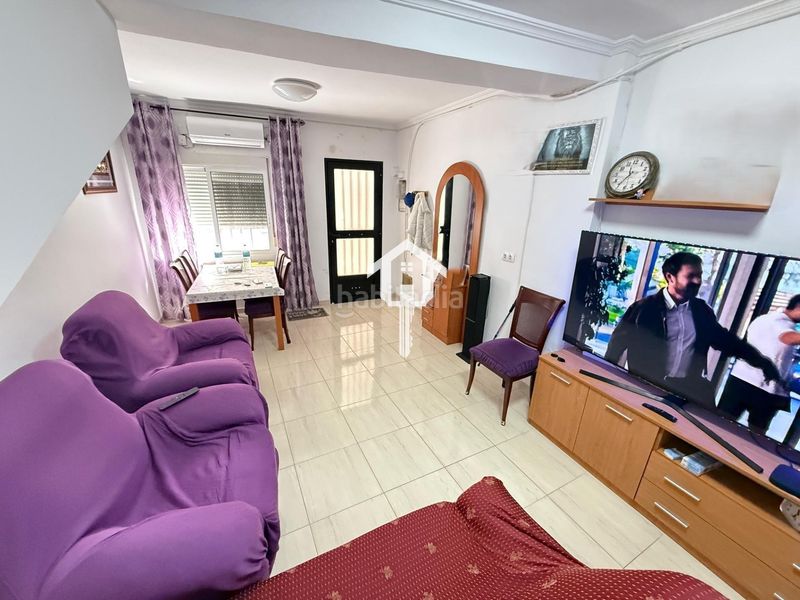 Foto dd24a572-09d6-4b2d-8515-f774f46a1d7f. Casa a Barrio del Centro Alicante