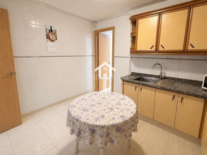 Foto f1863dc2-3368-487a-8a25-9f25b29b8e22. Casa a Barrio del Centro Alicante