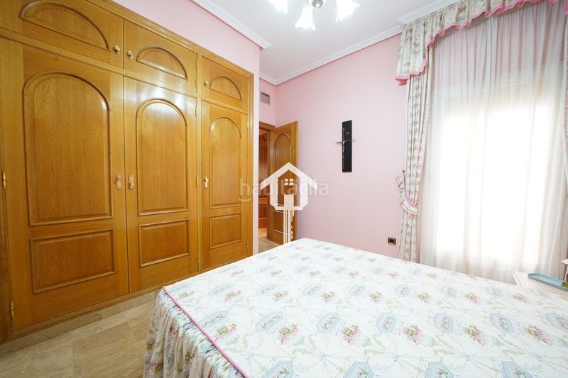 Foto 00255be6-2294-491a-bb81-70e181d39721. Casa adossada amb aparcament a Santo Domingo Alicante
