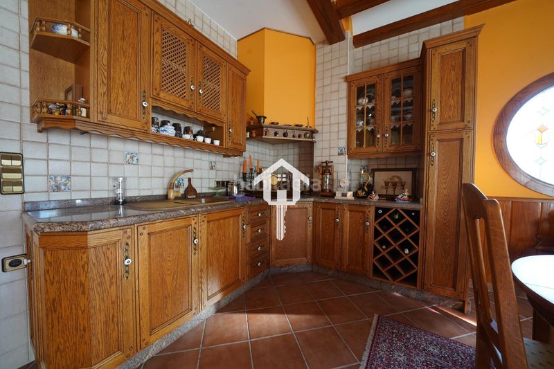Foto 112d1d10-5cba-43cb-a75d-63303543fb19. Casa adossada amb aparcament a Santo Domingo Alicante