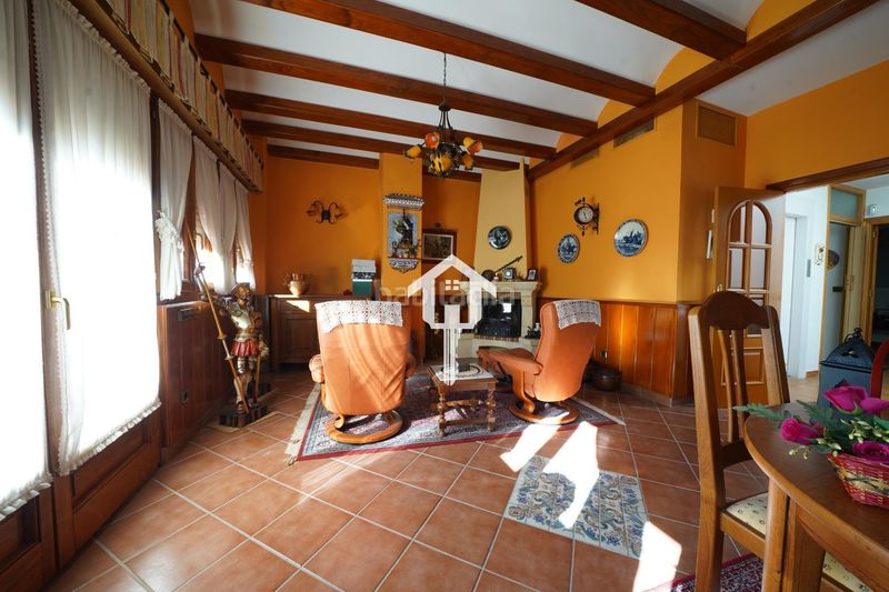 Foto 6fd96cf3-2760-4f21-b434-0b36dddffb05. Casa adossada amb aparcament a Santo Domingo Alicante