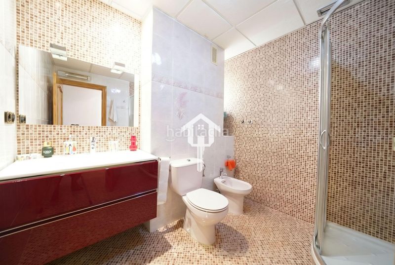 Foto 86a2a85d-a7df-4721-baec-98ee44453cce. Casa adossada amb aparcament a Santo Domingo Alicante