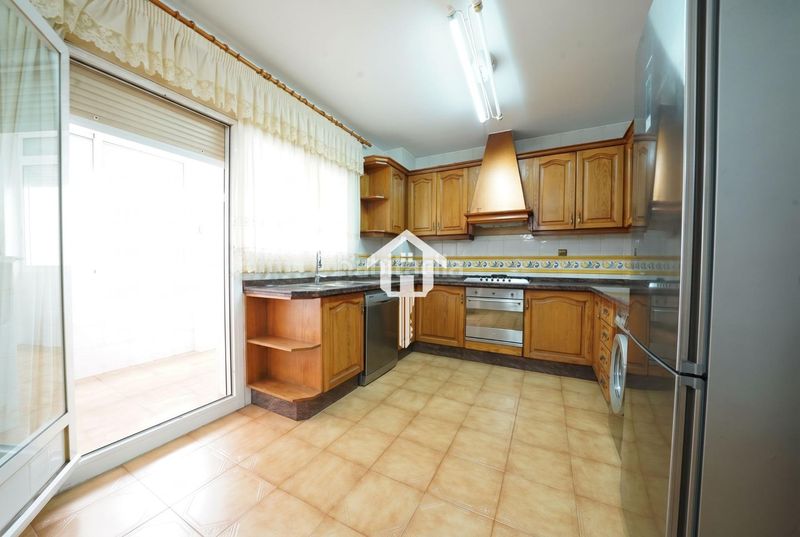 Foto a85b888a-4462-4d78-917e-bdd2c89d0b14. Casa adossada amb aparcament a Santo Domingo Alicante
