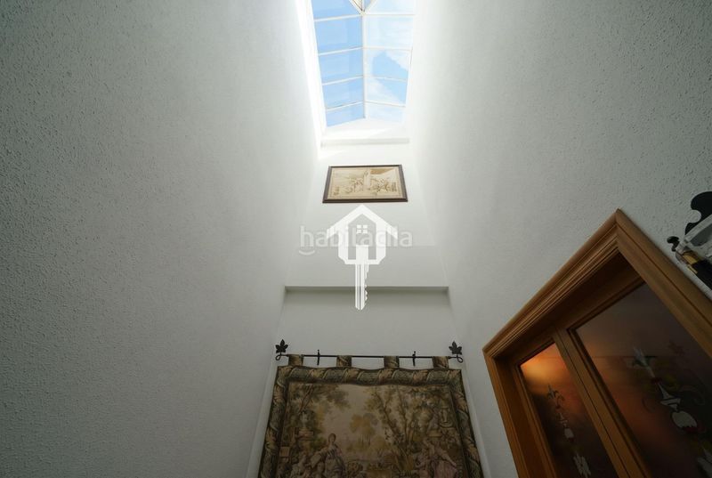 Foto a9812f07-ce1d-439b-993c-adf6c1e847ab. Casa adossada amb aparcament a Santo Domingo Alicante