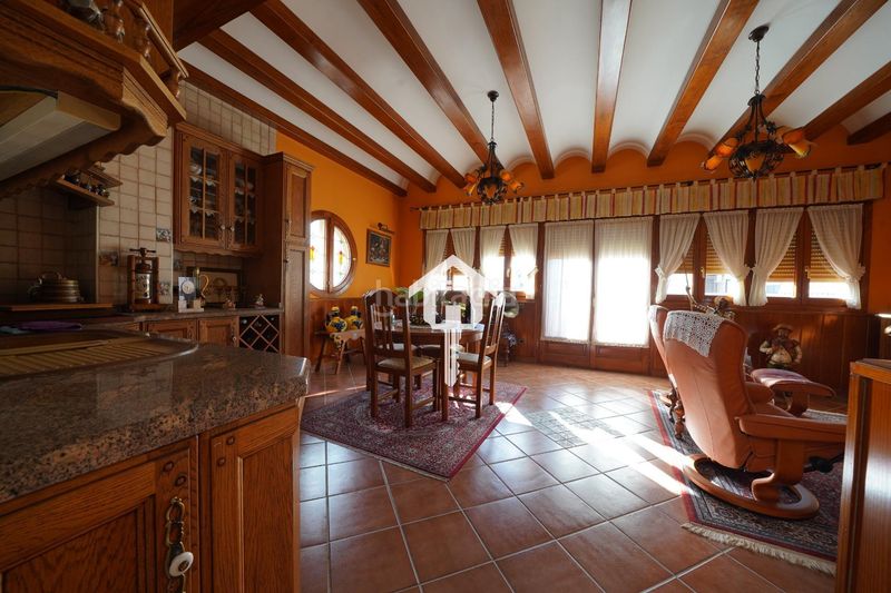 Foto abfc6b3b-6a80-4bae-a96b-a36d67507b5a. Casa adossada amb aparcament a Santo Domingo Alicante