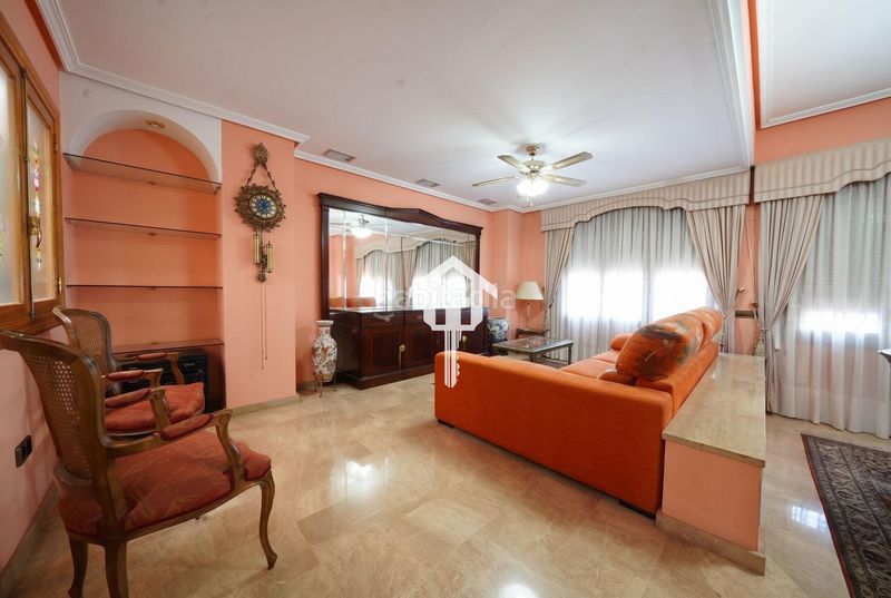 Foto dc65aed7-f045-43a7-a1d4-f0d3d0161618. Casa adossada amb aparcament a Santo Domingo Alicante