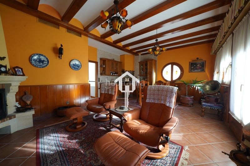 Foto ff7c58aa-c4a5-453d-8274-0449a79eb1c5. Casa adossada amb aparcament a Santo Domingo Alicante