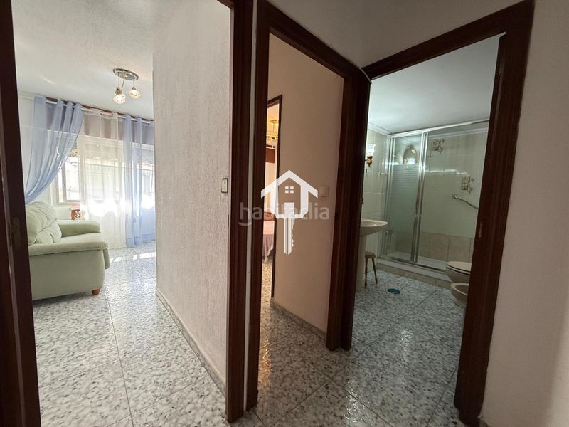 Foto bd1dbe34-a72b-47a4-9ef5-b6faa0952c8b. Planta baixa a San Blas Alicante