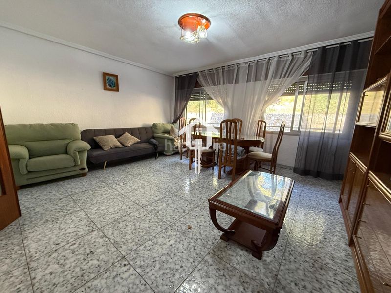 Foto bfb70ef7-3972-40cd-bde8-12ac0864fb54. Planta baixa a San Blas Alicante