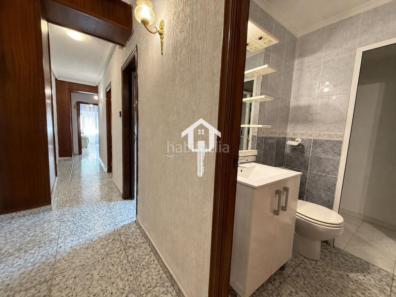 Foto c213a862-da0e-4765-9c01-d0378d92ea2a. Planta baixa a San Blas Alicante