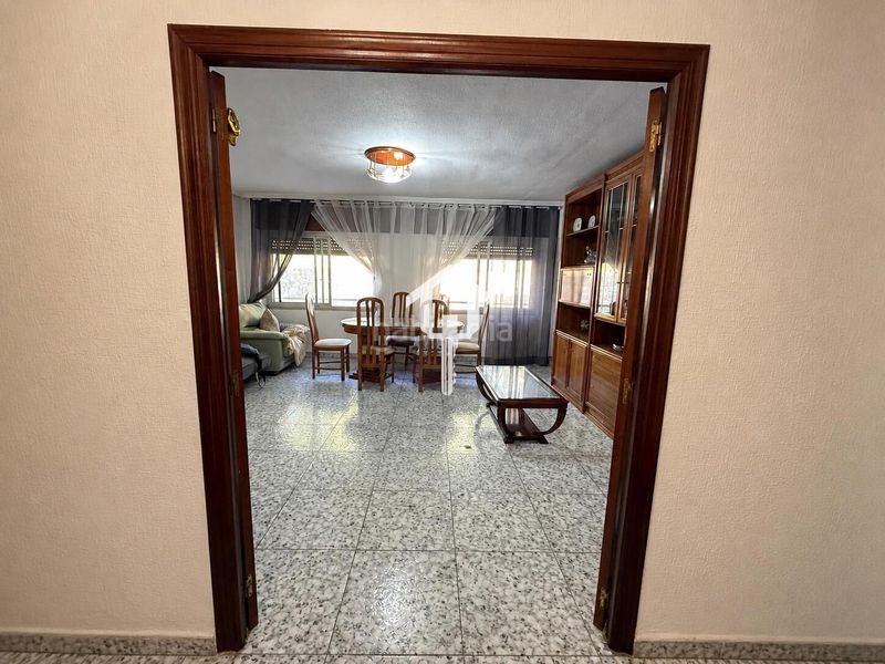 Foto e89baad0-1f7a-4abd-ac50-0c103cad726f. Planta baixa a San Blas Alicante