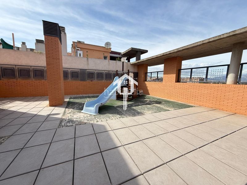 Foto cb00f062-7850-4d1b-9fe7-cb3c739fba13. Pis amb aparcament piscina a Centro Sant Vicent del Raspeig