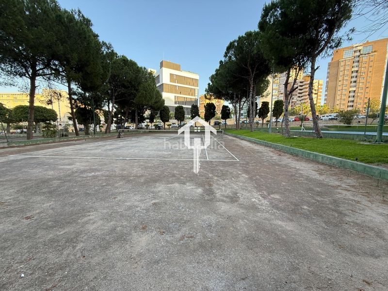 Foto 0b2eaee4-df34-4277-8d84-848c86d281f9. Apartament amb piscina a Playa de San Juan Alicante