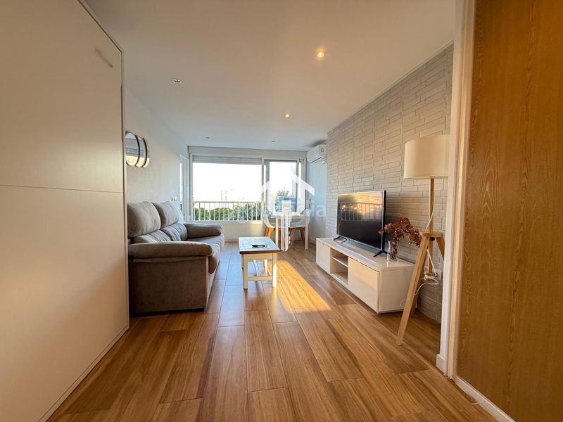 Foto 922fae63-a855-4b0e-89cb-64aa0c7d3f91. Apartament amb piscina a Playa de San Juan Alicante