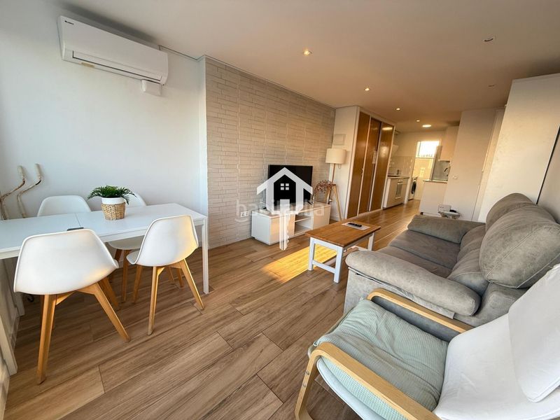 Foto 9319980d-f33d-4f5b-8c31-077477c250b4. Apartament amb piscina a Playa de San Juan Alicante