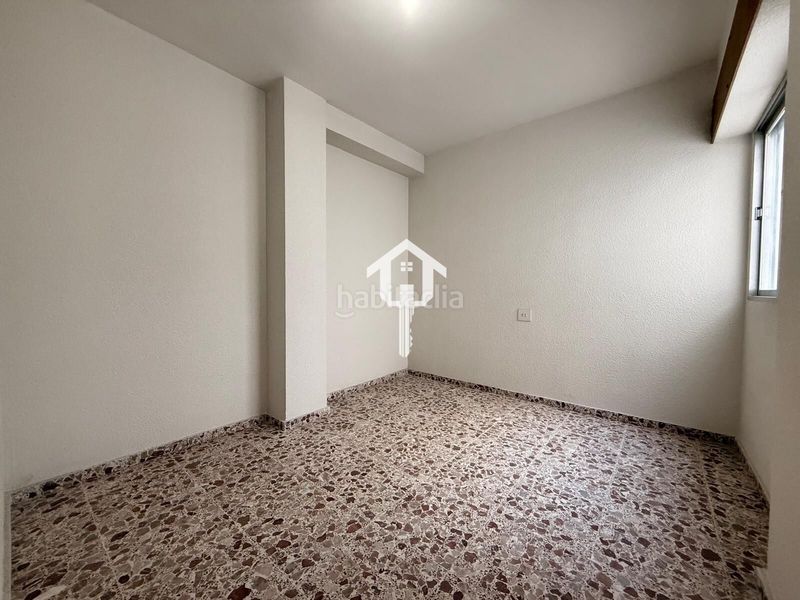 Foto b43ed3c8-4a90-4fc9-98c5-044e8cd7adc6. Pis amb aparcament a Santo Domingo Alicante