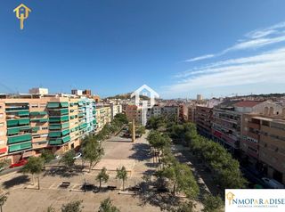 Pis  Plaza sol del. Piso en venta en alicante. 102m2, tres habitaciones, 1 baño comp