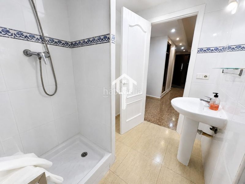 Foto 11cef81f-6339-4886-9c2f-3d19a1a919b9. Pis a Barrio del Centro Alicante