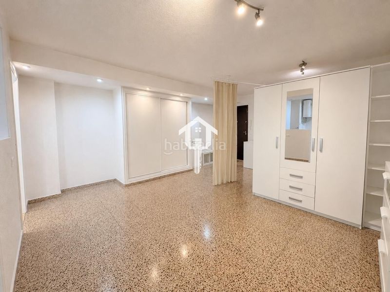 Foto 423e1a57-9548-4588-b08d-656eaf938e49. Pis a Barrio del Centro Alicante