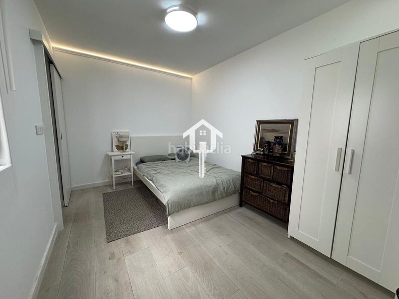 Foto 1b88fc97-286a-404f-a073-105d74c540e1. Casa adossada a Divina Pastora Alicante